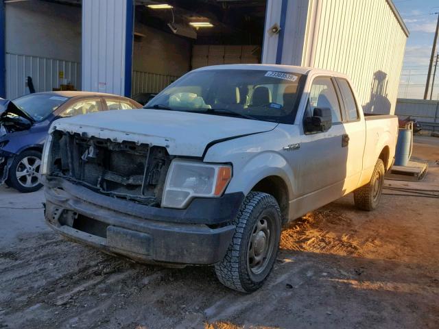 1FTFX1CF4CFB86302 - 2012 FORD F150 SUPER WHITE photo 2