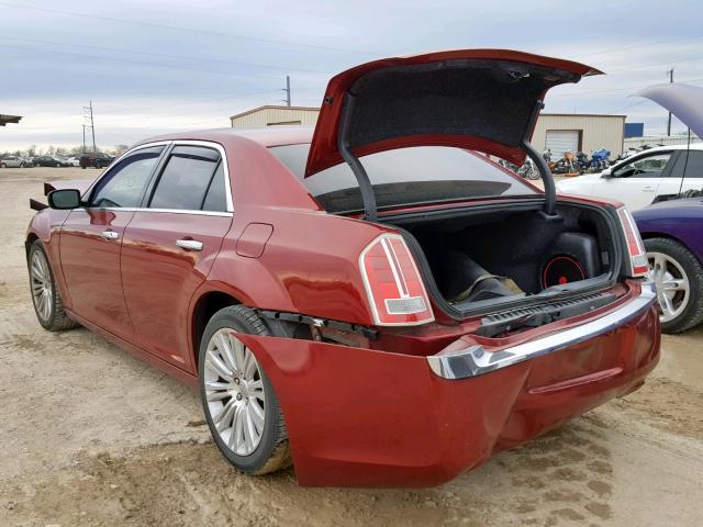 2C3CCAEG3EH105719 - 2014 CHRYSLER 300C RED photo 3