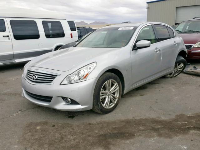 JN1CV6AP4FM503421 - 2015 INFINITI Q40 SILVER photo 2