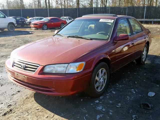 4T1BG22K01U814895 - 2001 TOYOTA CAMRY BURGUNDY photo 2