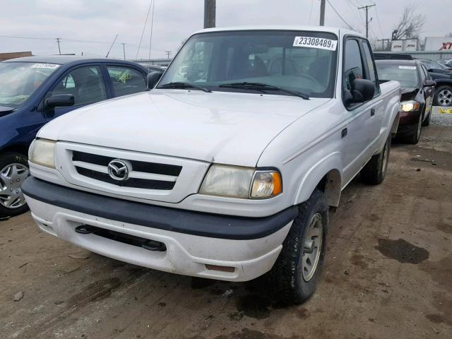 4F4YR16U31TM15961 - 2001 MAZDA B3000 CAB WHITE photo 2