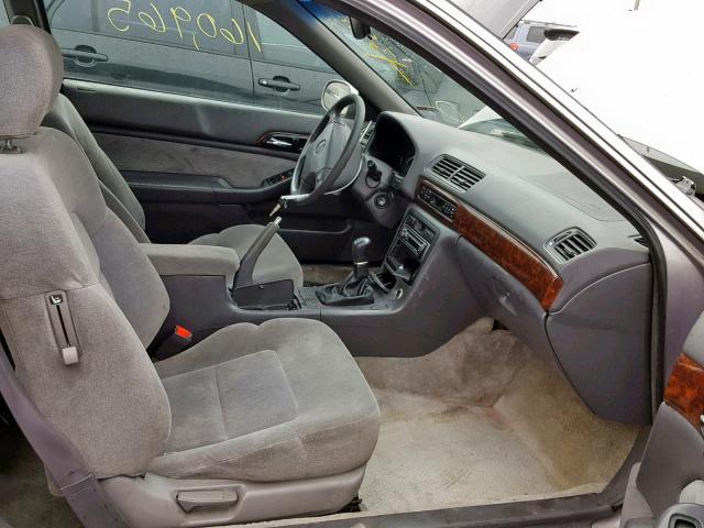 19UYA1146VL001619 - 1997 ACURA 2.2CL ვერცხლისფერი ფოტო 5