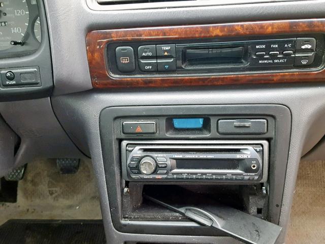 19UYA1146VL001619 - 1997 ACURA 2.2CL ვერცხლისფერი ფოტო 9