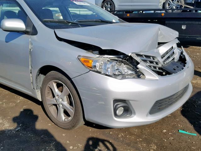 5YFBU4EE9DP079303 - 2013 TOYOTA COROLLA BA Gümüş foto 9