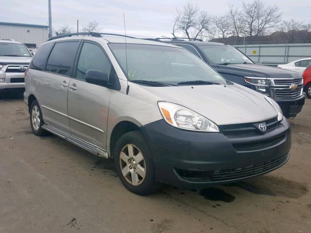 5TDZA23CX4S103872 - 2004 TOYOTA SIENNA CE SILVER photo 1