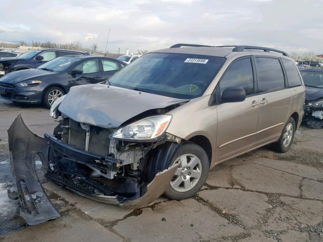 5TDZA23C85S372325 - 2005 TOYOTA SIENNA CE GOLD photo 2