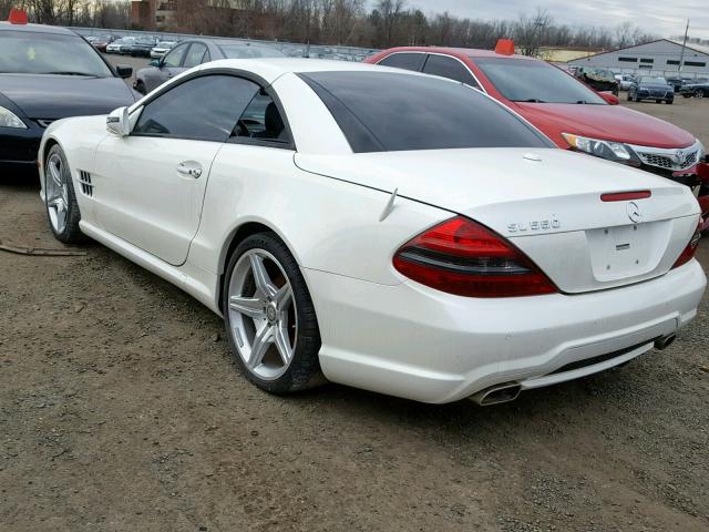 WDBSK7BA2BF162454 - 2011 MERCEDES-BENZ SL 550 WHITE photo 3