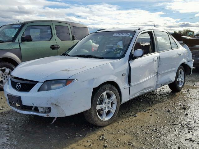 JM1BJ225130181642 - 2003 MAZDA PROTEGE DX WHITE photo 2