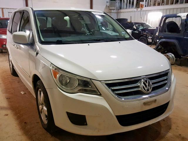 2V4RW3D12AR407454 - 2010 VOLKSWAGEN ROUTAN SE WHITE photo 1