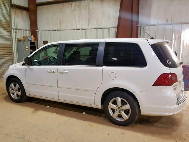 2V4RW3D12AR407454 - 2010 VOLKSWAGEN ROUTAN SE WHITE photo 9