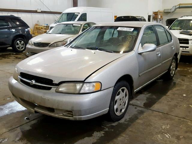 1N4DL01D4XC126807 - 1999 NISSAN ALTIMA XE SILVER photo 2