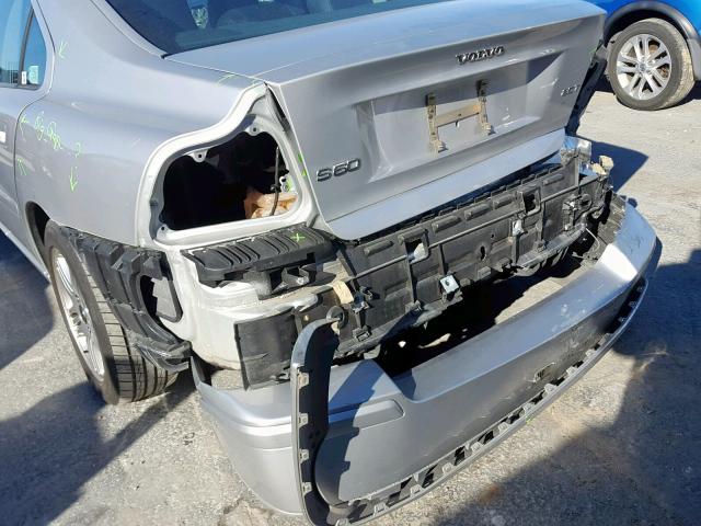 YV1RS592562548330 - 2006 VOLVO S60 2.5T SILVER photo 9