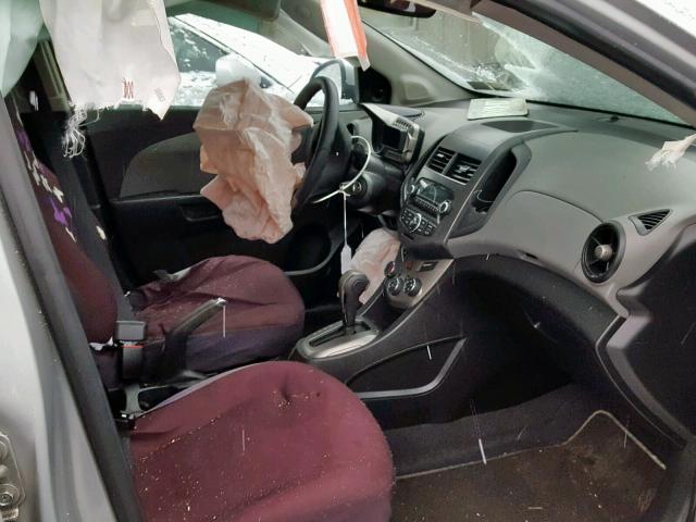 1G1JA6SH3C4184248 - 2012 CHEVROLET SONIC LS 银色 照片 5