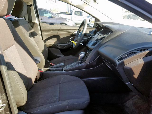 1FADP3F24FL369447 - 2015 FORD FOCUS SE 灰色 照片 5
