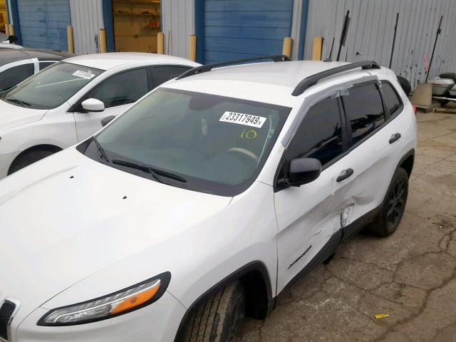 1C4PJLAB8GW372822 - 2016 JEEP CHEROKEE S WHITE photo 10