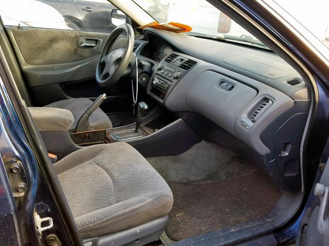 1HGCF86602A144247 - 2002 HONDA ACCORD VAL BLUE photo 5