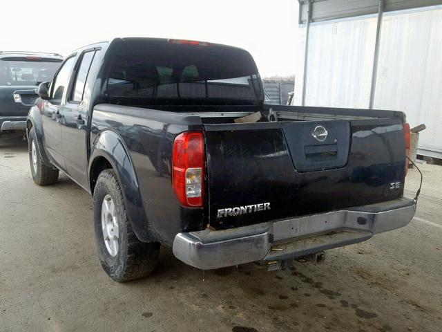 1N6AD07U06C438555 - 2006 NISSAN FRONTIER C BLACK photo 3