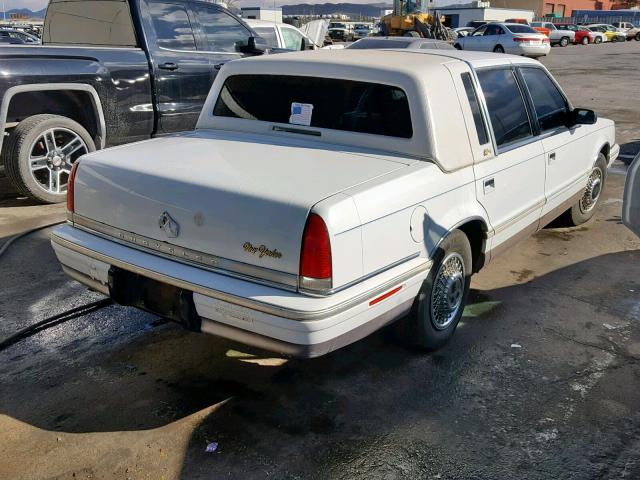 1C3XV66L6ND861031 - 1992 CHRYSLER NEW YORKER WHITE photo 4