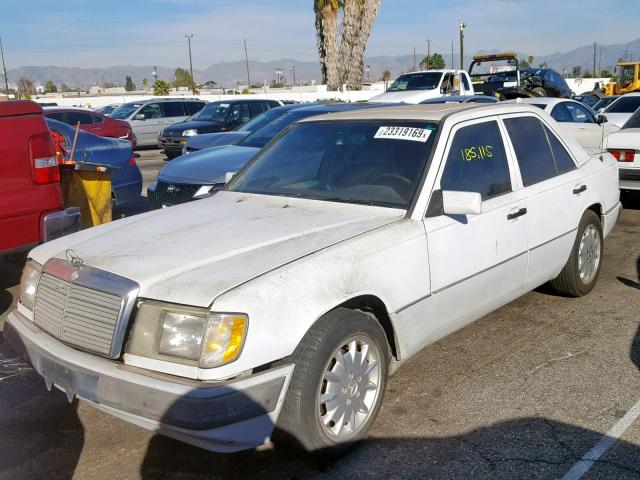 WDBEA28E5PB989098 - 1993 MERCEDES-BENZ 300 E 2.8 WHITE photo 2