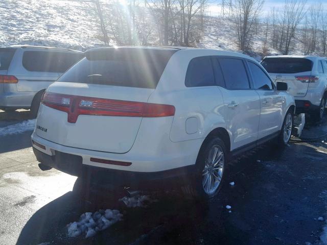 2LMHJ5AT3DBL53469 - 2013 LINCOLN MKT WHITE photo 4