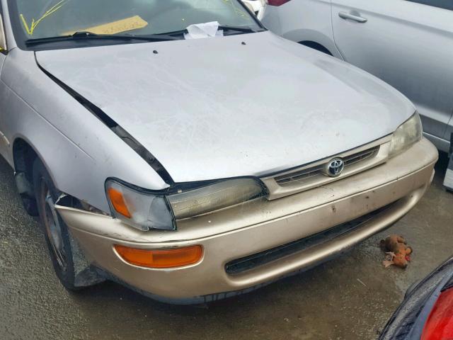 1NXBB02E7TZ406622 - 1996 TOYOTA COROLLA DX BROWN photo 9