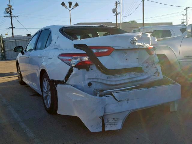 4T1B11HK6JU519853 - 2018 TOYOTA CAMRY L 白色 照片 3