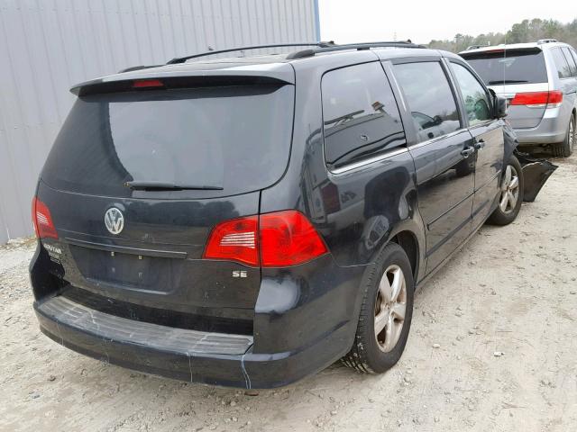 2V8HW34179R544847 - 2009 VOLKSWAGEN ROUTAN SE BLACK photo 4