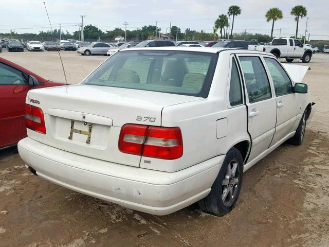 YV1LS61J3Y2667477 - 2000 VOLVO S70 BASE WHITE photo 4