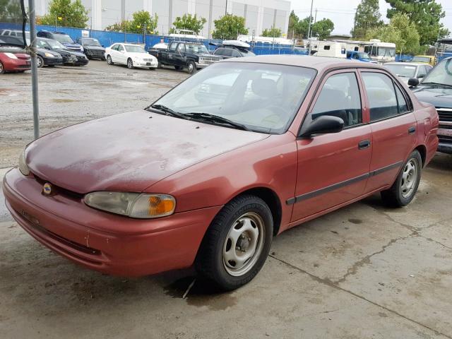 1Y1SK5288WZ416591 - 1998 CHEVROLET GEO PRIZM RED photo 2