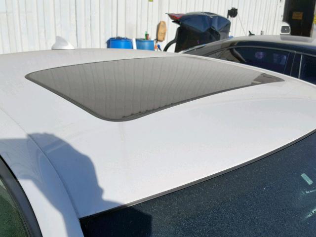 2C3CDXHG7GH205465 - 2016 DODGE CHARGER SX WHITE photo 9