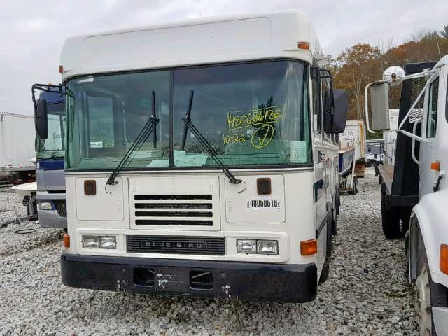 1BAGBCPH63F213469 - 2003 BLUE BIRD SCHOOL BUS WHITE photo 9