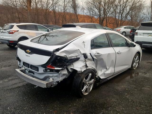 1G1RC6S57JU125915 - 2018 CHEVROLET VOLT LT WHITE photo 4