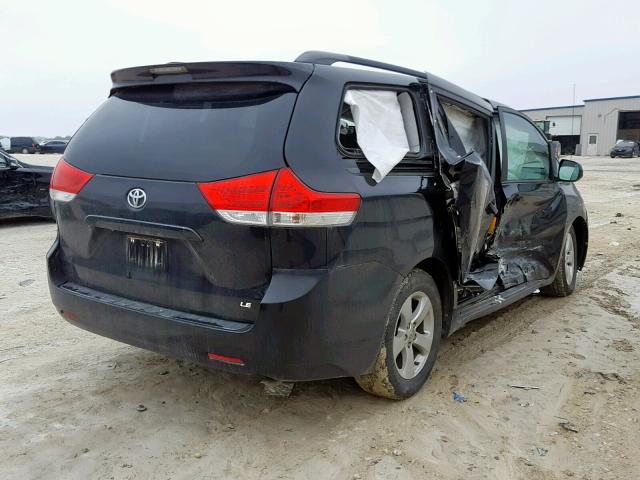 5TDKK3DC8DS338645 - 2013 TOYOTA SIENNA LE BLACK photo 4