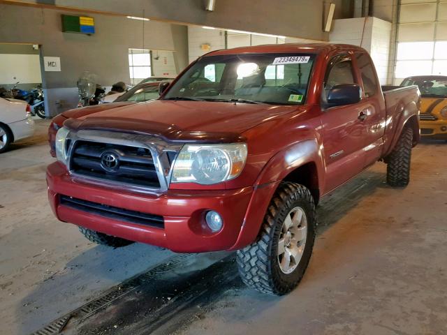 5TEUX42N16Z203274 - 2006 TOYOTA TACOMA ACC RED photo 2