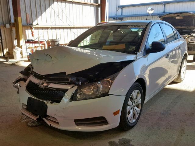 1G1PD5SH8C7169741 - 2012 CHEVROLET CRUZE LS WHITE photo 2