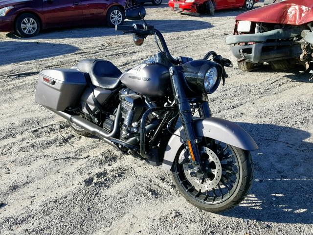 1HD1KVC28HB659659 - 2017 HARLEY-DAVIDSON FLHRXS GRAY photo 1