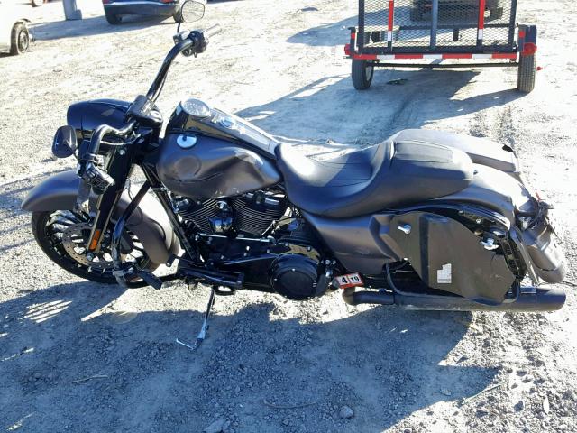 1HD1KVC28HB659659 - 2017 HARLEY-DAVIDSON FLHRXS GRAY photo 9