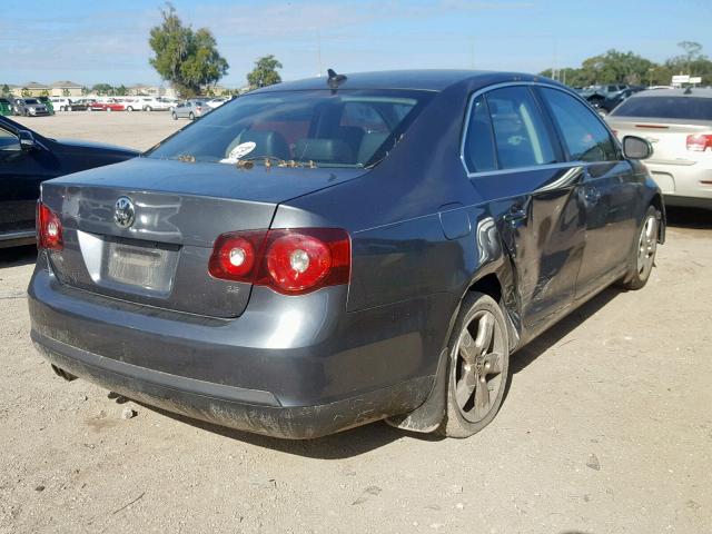 3VWRZ71K69M037857 - 2009 VOLKSWAGEN JETTA SE GRAY photo 4