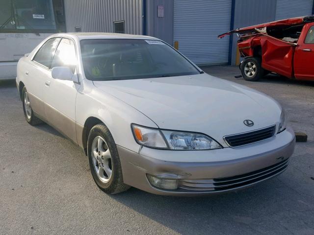 JT8BF28G8X0230107 - 1999 LEXUS ES 300 WHITE photo 1