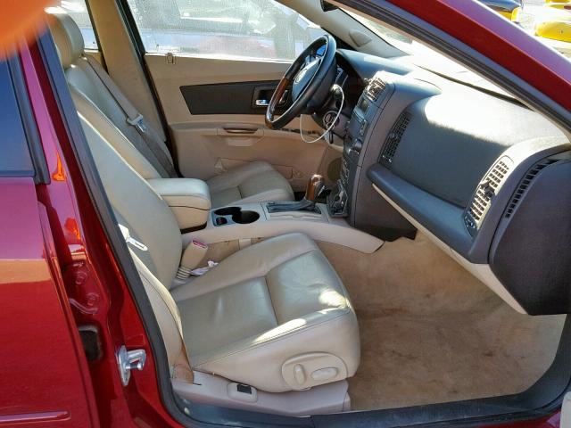 1G6DM577940183784 - 2004 CADILLAC CTS RED photo 5