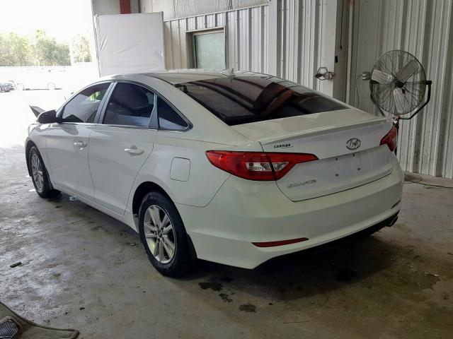 5NPE24AF6FH141497 - 2015 HYUNDAI SONATA SE თეთრი ფოტო 3