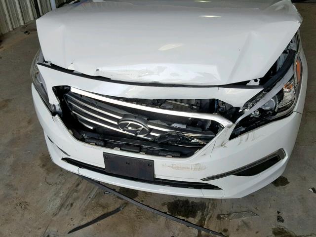 5NPE24AF6FH141497 - 2015 HYUNDAI SONATA SE თეთრი ფოტო 9