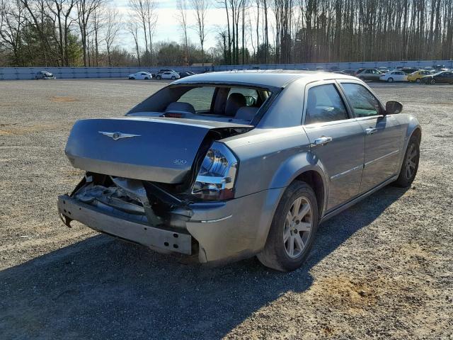 2C3KA53GX7H606041 - 2007 CHRYSLER 300 TOURIN SILVER photo 4