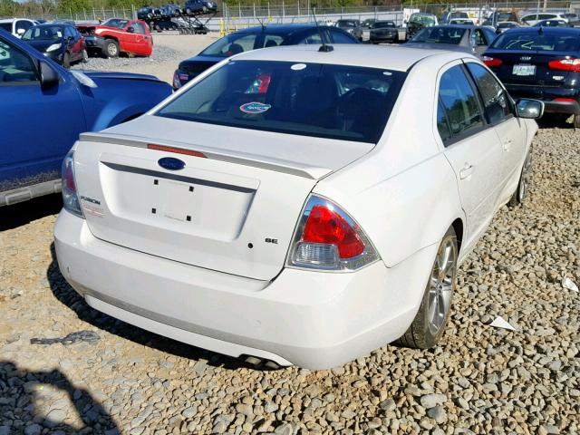 3FAHP07Z09R104557 - 2009 FORD FUSION SE WHITE photo 4