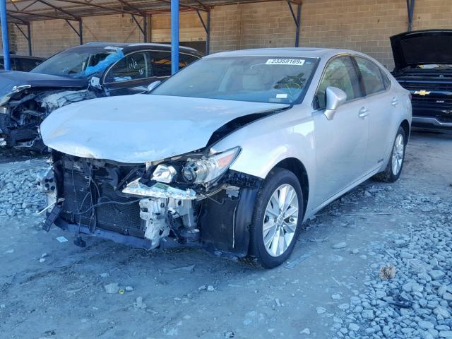 JTHBW1GG4D2009969 - 2013 LEXUS ES 300H SILVER photo 2