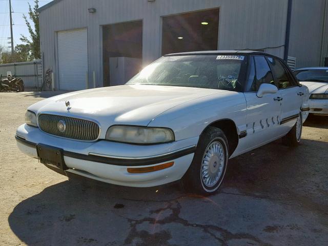 1G4HP52K1WH435691 - 1998 BUICK LESABRE CU WHITE photo 2