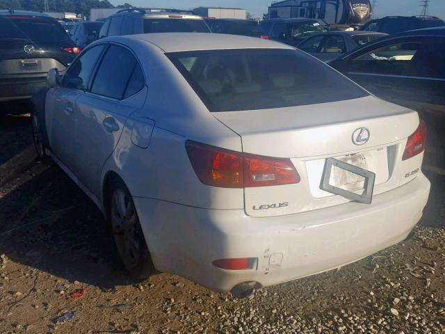 JTHBK262X62003460 - 2006 LEXUS IS 250 WHITE photo 3