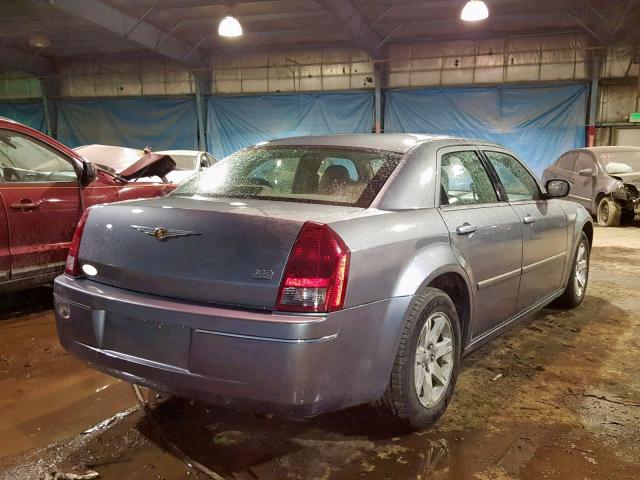 2C3KA53G97H883635 - 2007 CHRYSLER 300 TOURIN GREEN photo 4