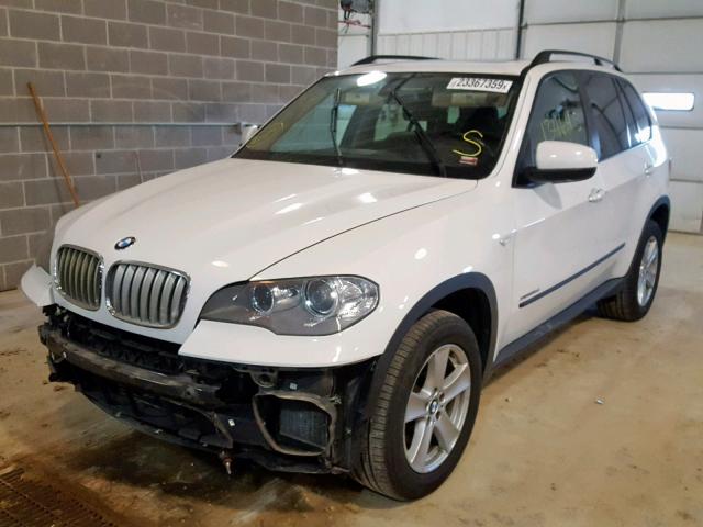 5UXZW0C59CL664005 - 2012 BMW X5 XDRIVE3 WHITE photo 2