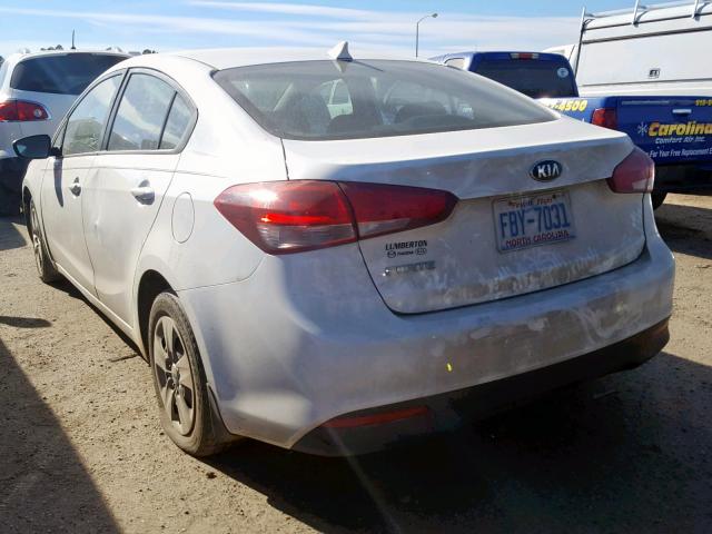 3KPFK4A71HE120707 - 2017 KIA FORTE LX 白色 照片 3